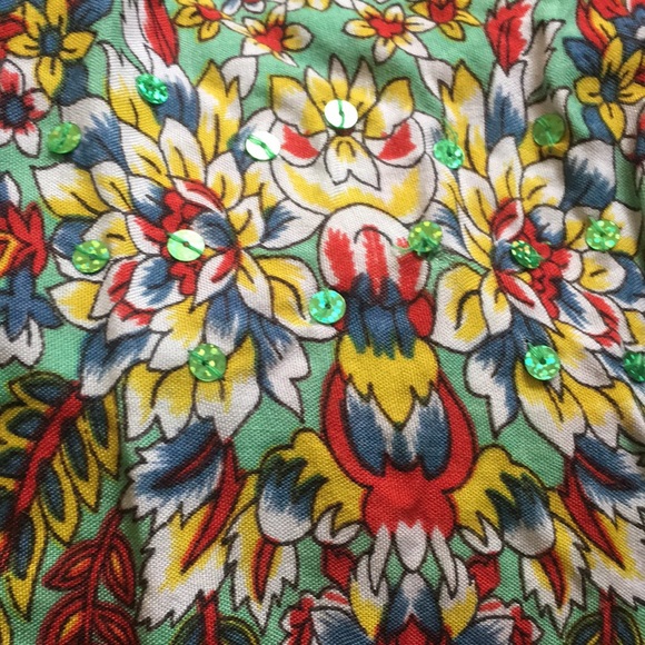 Festive Fusion Pass The Knees Flowing w/Shimmering Green Sequins Dress Size Lg - Picture 6 of 9